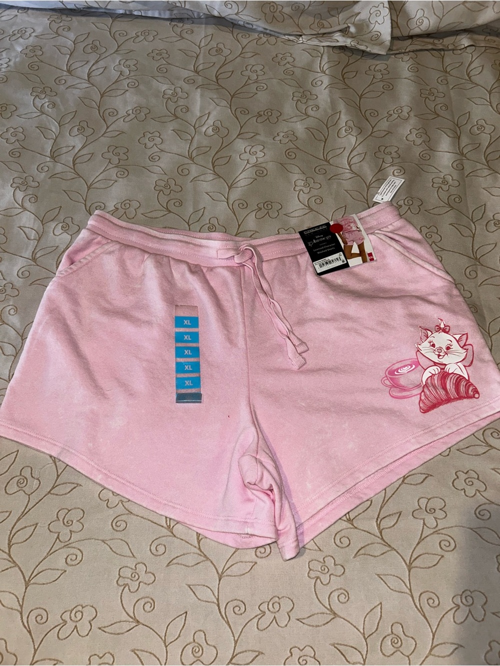 NWT Disney Classic Pink Cat Graphic Knit Shorts - Women